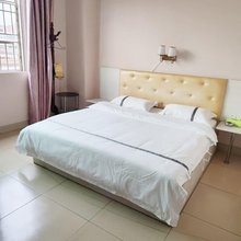 康华宾馆(深圳公明广场地铁站店)