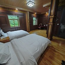 稻城亲近小屋民宿