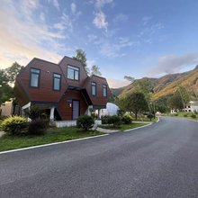 月亮湾风景区房车民宿