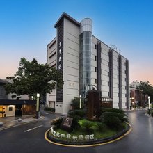 全季酒店(南京新街口朝天宫地铁站店)
