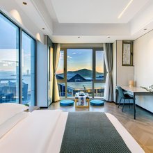 纳梵海边轻奢美宿(普陀宝龙天地半升洞码头店)