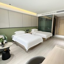 西盟龙裕大酒店