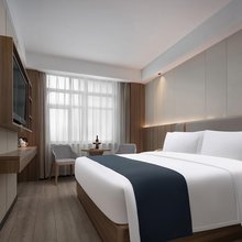 星成御廷酒店(长沙高铁南站店)