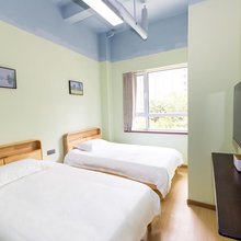 安锦赶海酒店(青岛火车北站店)