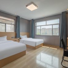 路林公寓(青岛黄岛店)