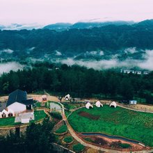 万村·梨花岛身心疗愈营地(石柱店)