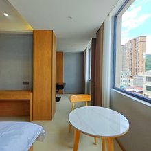 榕江萬格公寓(村超足球场店)