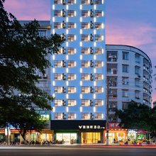 雅瑞斯酒店(玉林博白县中医院店)