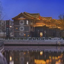 仟那·汴园酒店(开封清明上河园万岁山武侠城店)