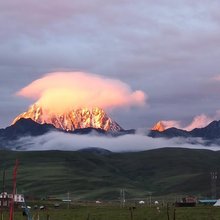 塔吉星露营民宿