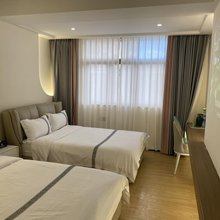 吉星酒店(汕头小公园海滨长廊店)