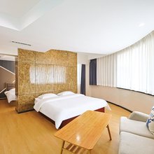 兴圆宾馆(长春火车站店)