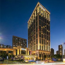 悦半湾江景酒店(泸州江阳区万象汇店)