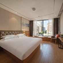 君雅轻奢酒店(厦门中山路步行街眼科医院店)