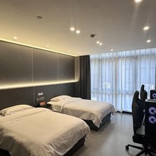 安吉燃电竞酒店