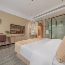 锦竹满春酒店(瑞丽游行步行街财富广场店)
