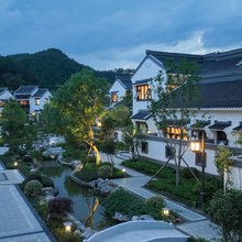 黄冈罗田鸠兹非繁云居酒店