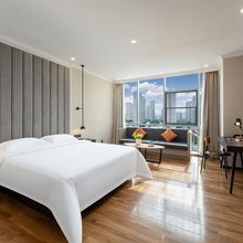如家华驿精选酒店(章丘和谐广场龙泉国际店)