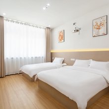 洛阳星光驿民宿(龙门石窟西北服务区店)