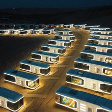 银肯塔拉沙漠太空舱营地