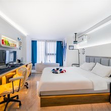 姿遇电竞公寓(南京江宁交院地铁站店)