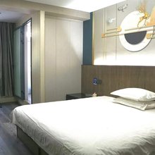 青禾酒店(嵊州宝龙广场店)
