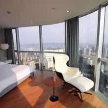 依莱特高空公寓(棕榈泉国际中心店)
