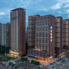 汉庭酒店(成都温江大学城万盛地铁站店)