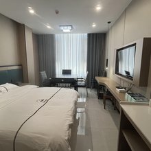 山屿酒店(宾川汽车客运站店)