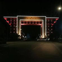 东兴冠诚酒店