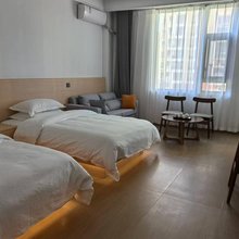 山茫茫客栈