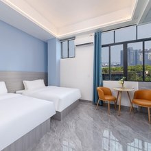 海口逸景滨江酒店(省博物馆海南工商学院店)