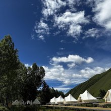 贡嘎岭卡民宿(新都桥鱼子西店)