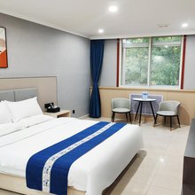 迪纳时尚酒店