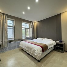 哈尔滨兄弟时钟宾馆(黑工程大学交通学院地铁站店)