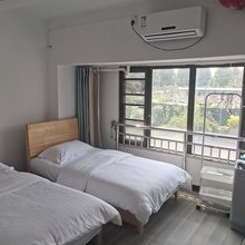 花栖子民宿馆(洪山江滩花样年店)
