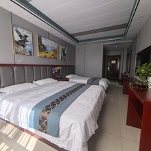 鑫大班宾馆(乌鲁木齐粮校市场店)