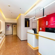 艾陌酒店(成都一品天下店)