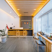 诺斯顿酒店(大理高铁站洱海公园店)
