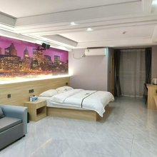 保定香榭丽舍酒店(保定东站河大新区店)