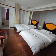 龙山锦泰东方大酒店