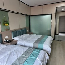 龙泉山庄浴都宾馆