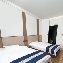 金鑫宾馆(中心医院店)