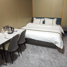 浩源轻奢公寓