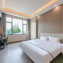 崇州慕斯音乐酒店大划捷普店