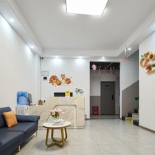 牛伴岭公寓(深圳坪山高铁站店)
