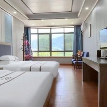 莽山悦客瑶家民宿(莽山大峡谷漂流店)