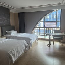 甘洛鼎亿酒店