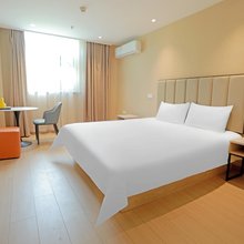 假日之星宾馆(新沂钟吾路店)