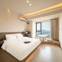 智选·栖宿设计师酒店(南京仙林大学城万达茂店)